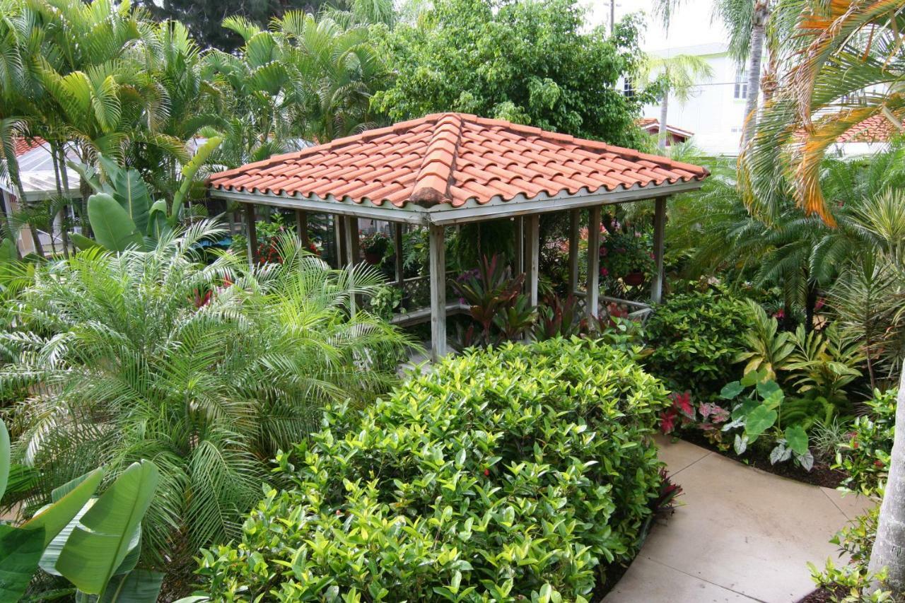 Tropical Villas Of Venice Beach Exterior photo